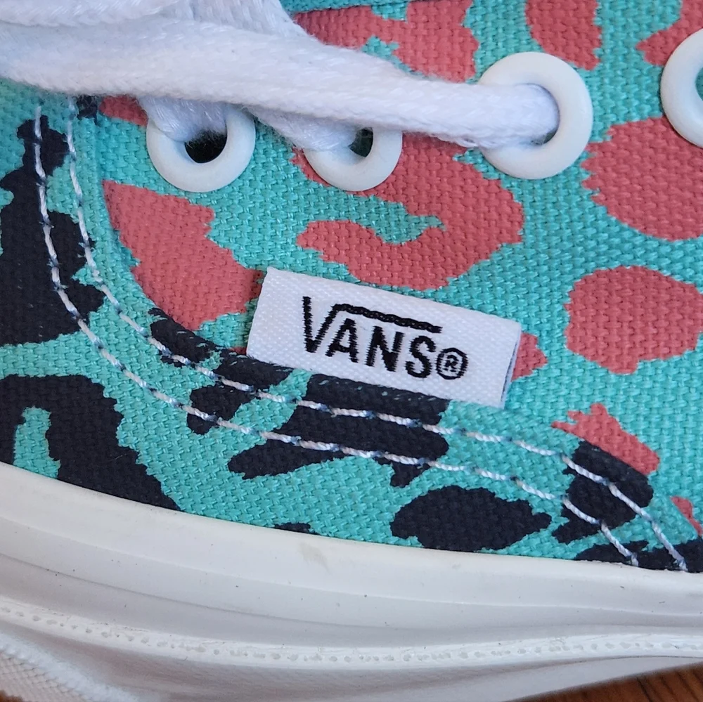 Vans Turquoise and Pink Leopard Tie Up Sneakers